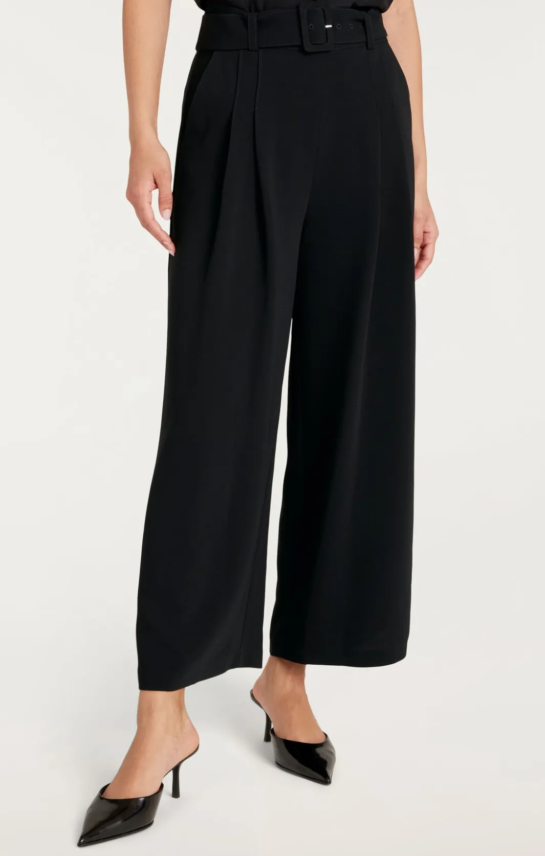 Pants<Cinq à Sept Cropped Shauna Pant Black